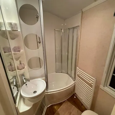 Domki Pod Czarna W Stroniu Slaskim شقة *